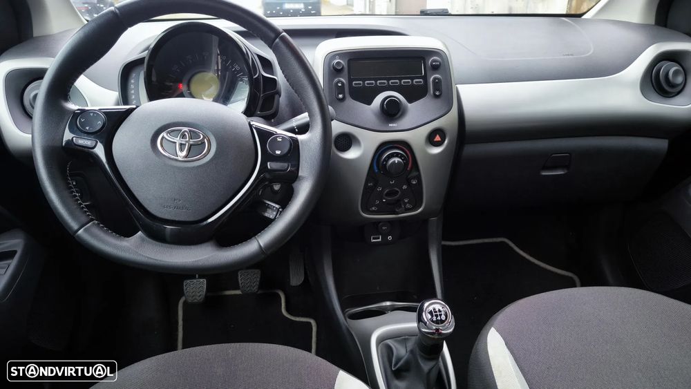 Toyota Aygo 1.0 X-Cite - 8