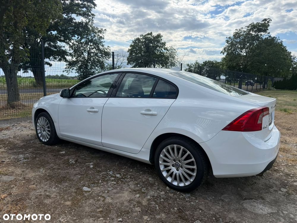 Volvo S60 - 4