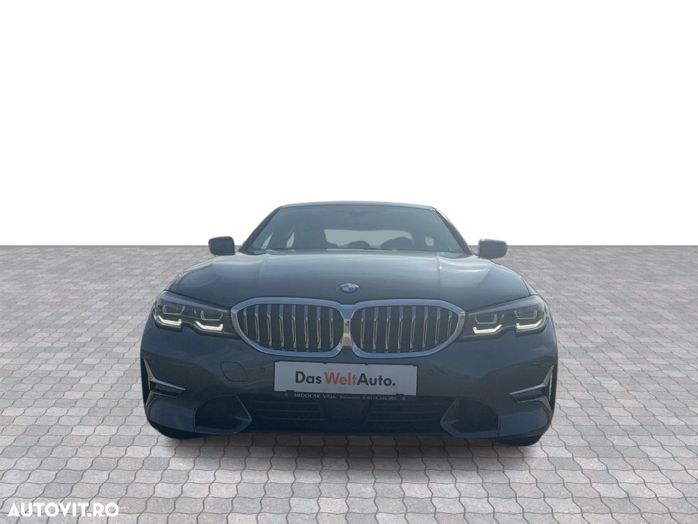 BMW Seria 3 320d Aut. Luxury Line - 8