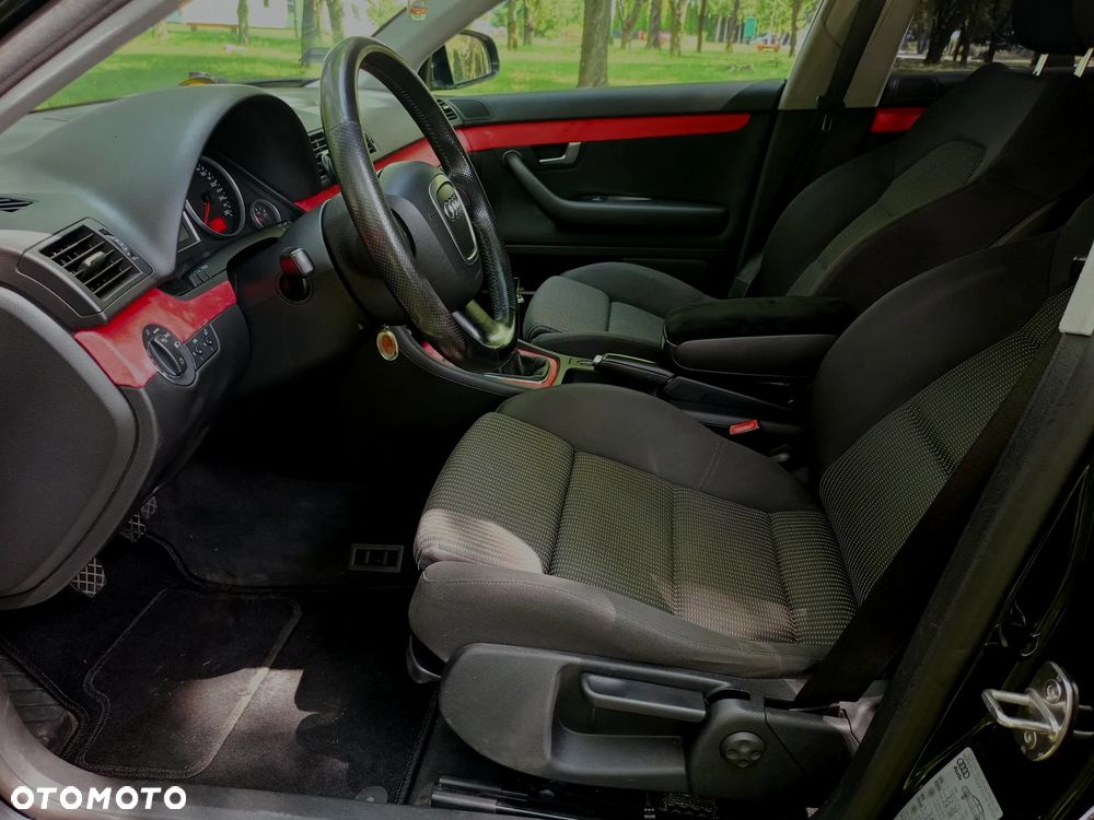 Audi A4 Limousine 2.0 T FSI quattro - 10