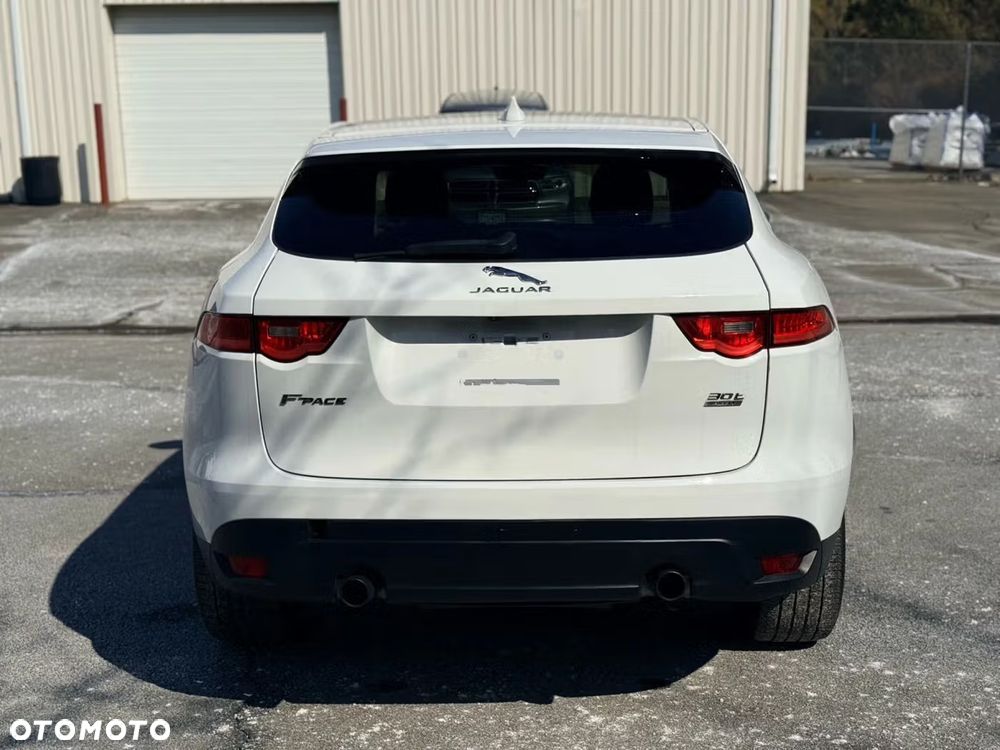 Jaguar F-Pace 25t AWD Prestige - 5