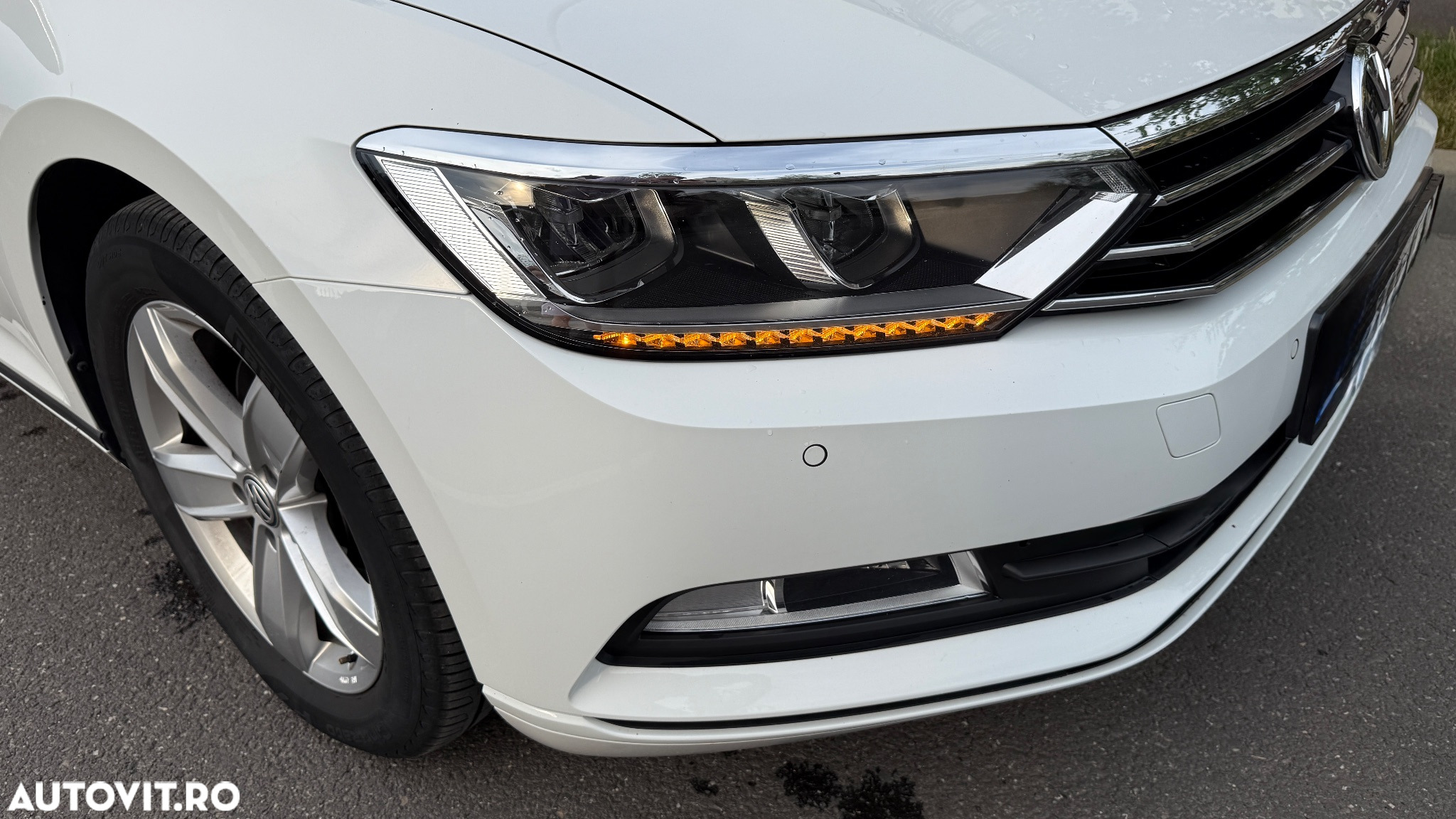 Volkswagen Passat 2.0 TDI Advance - 7