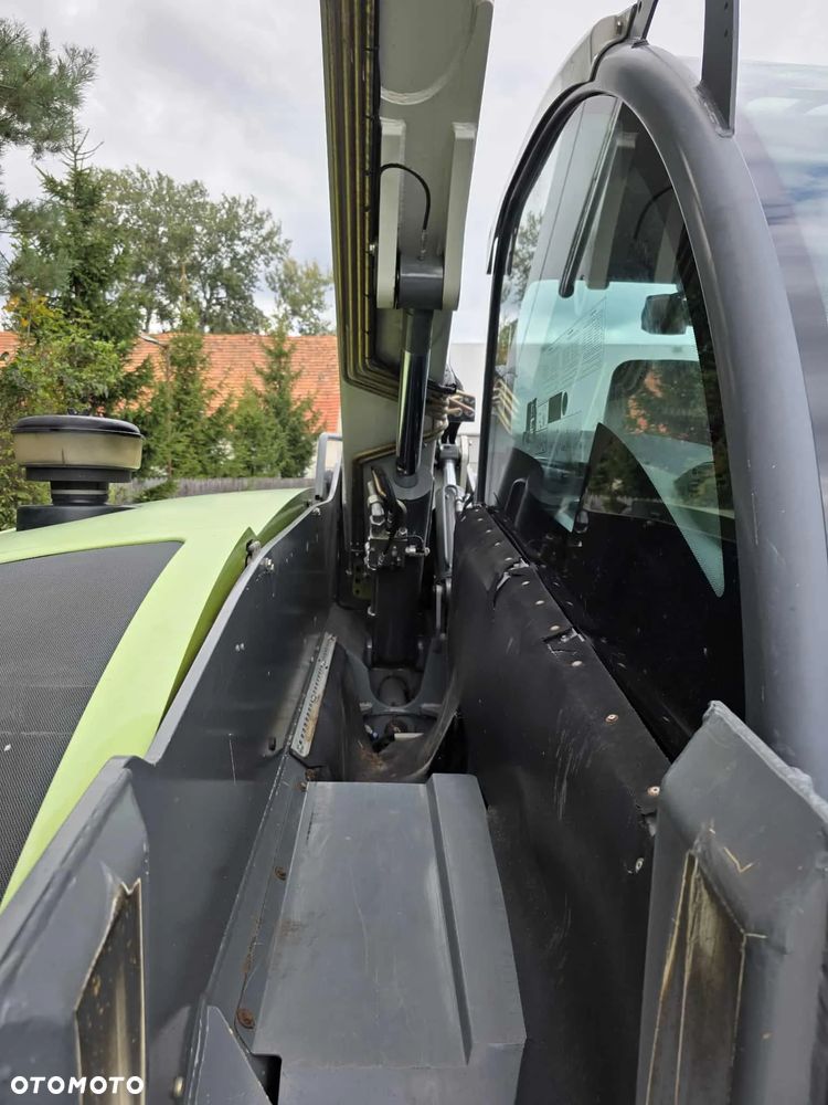 Claas Scorpion 7044 - 7