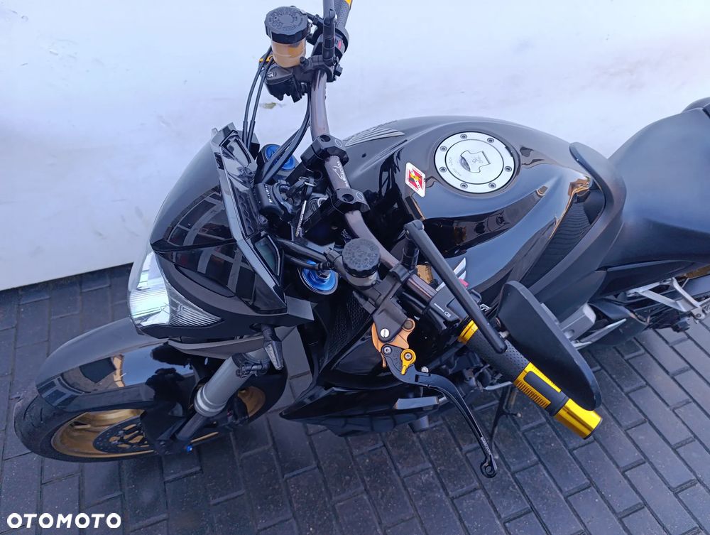 Honda CB - 11