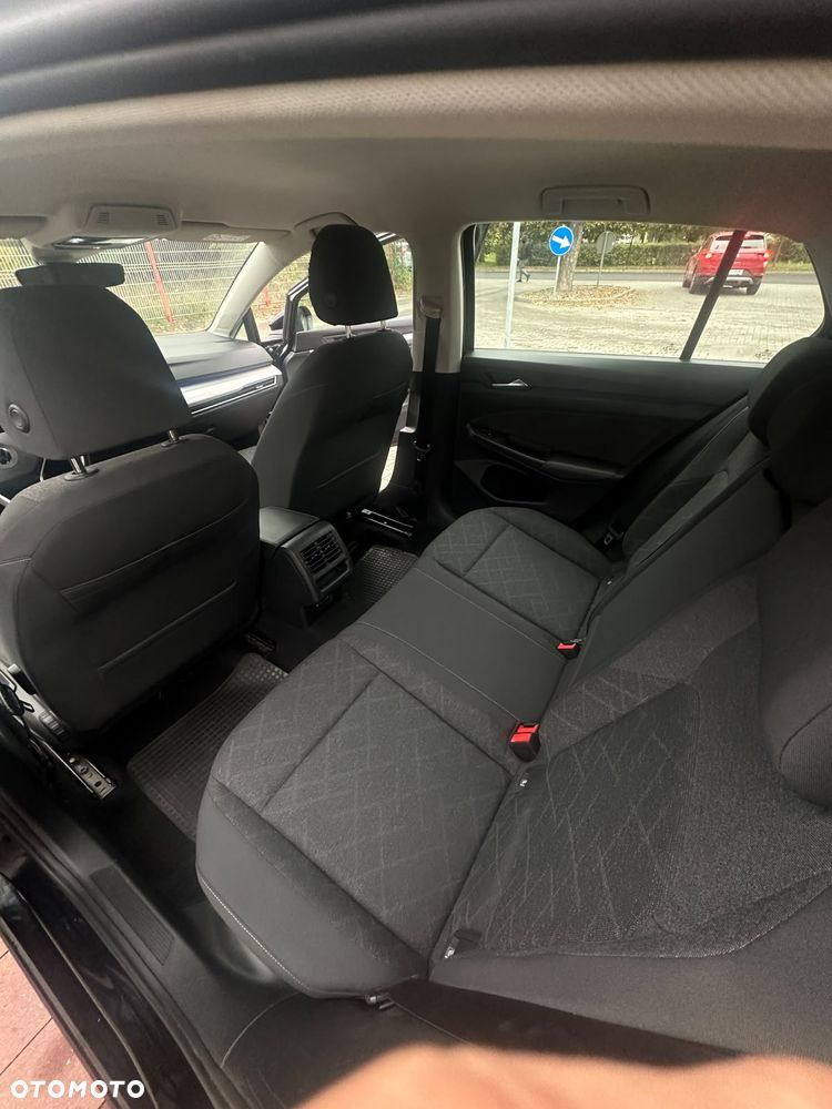 Volkswagen Golf - 11
