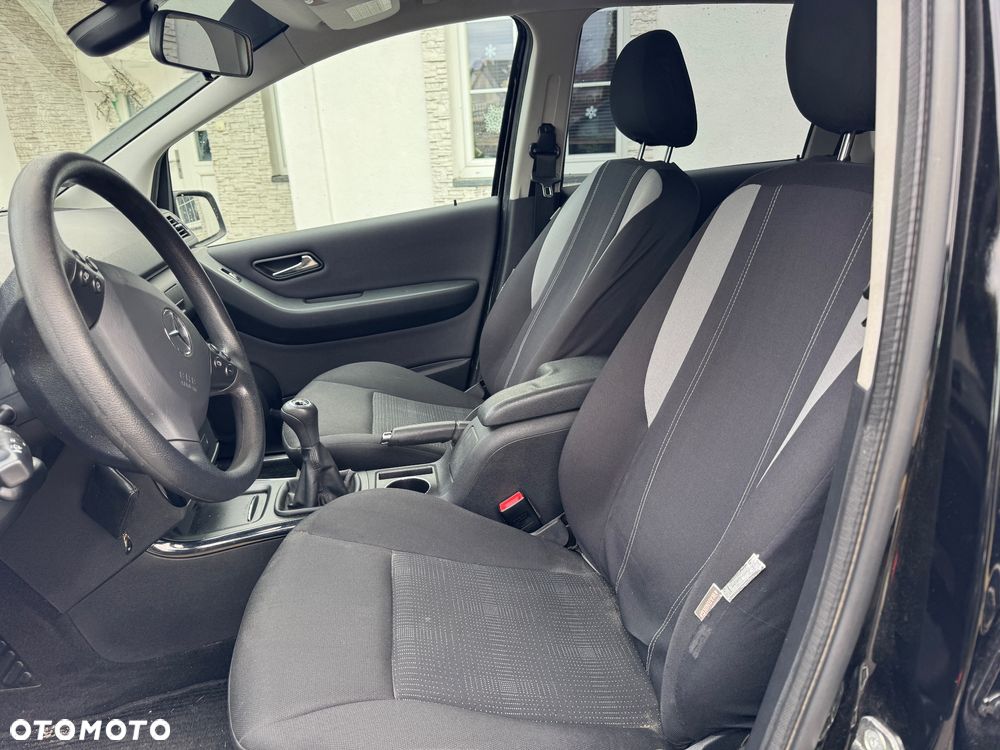 Mercedes-Benz Klasa A 180 CDI DPF Special Edition - 8