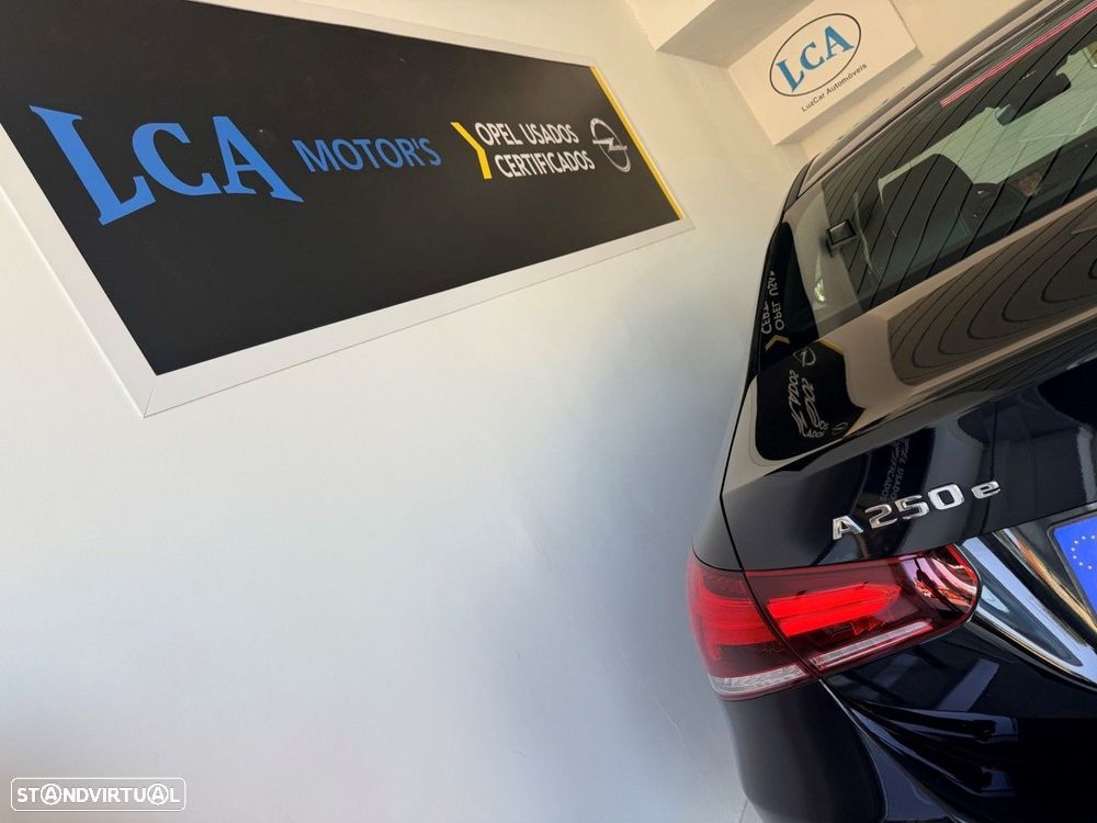 Mercedes-Benz A 250 - 21