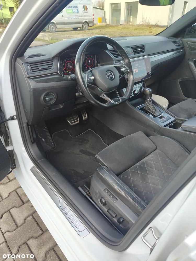 Skoda Superb 2.0 TDI SCR Sportline DSG - 20