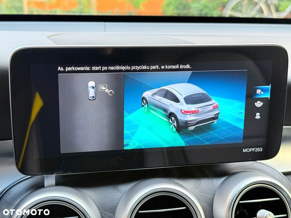 Mercedes-Benz GLC 220 d 4-Matic - 32