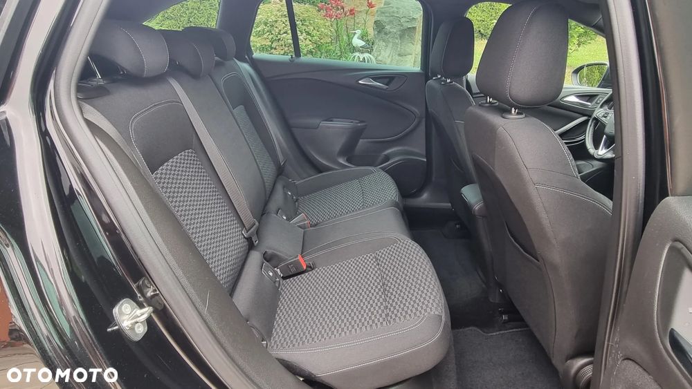 Opel Astra 1.4 Turbo Dynamic - 29