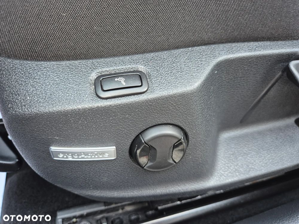 Volkswagen Golf 1.6 TDI (BlueMotion Technology) Comfortline - 34