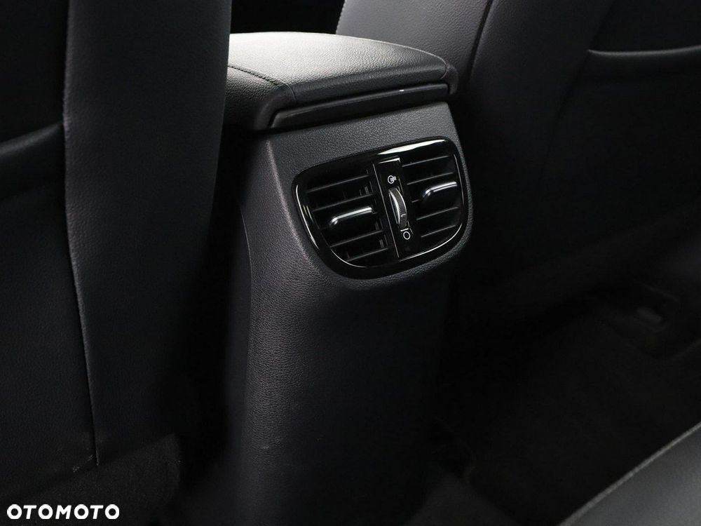 Kia XCeed 1.4 T-GDI OPF VISION - 36