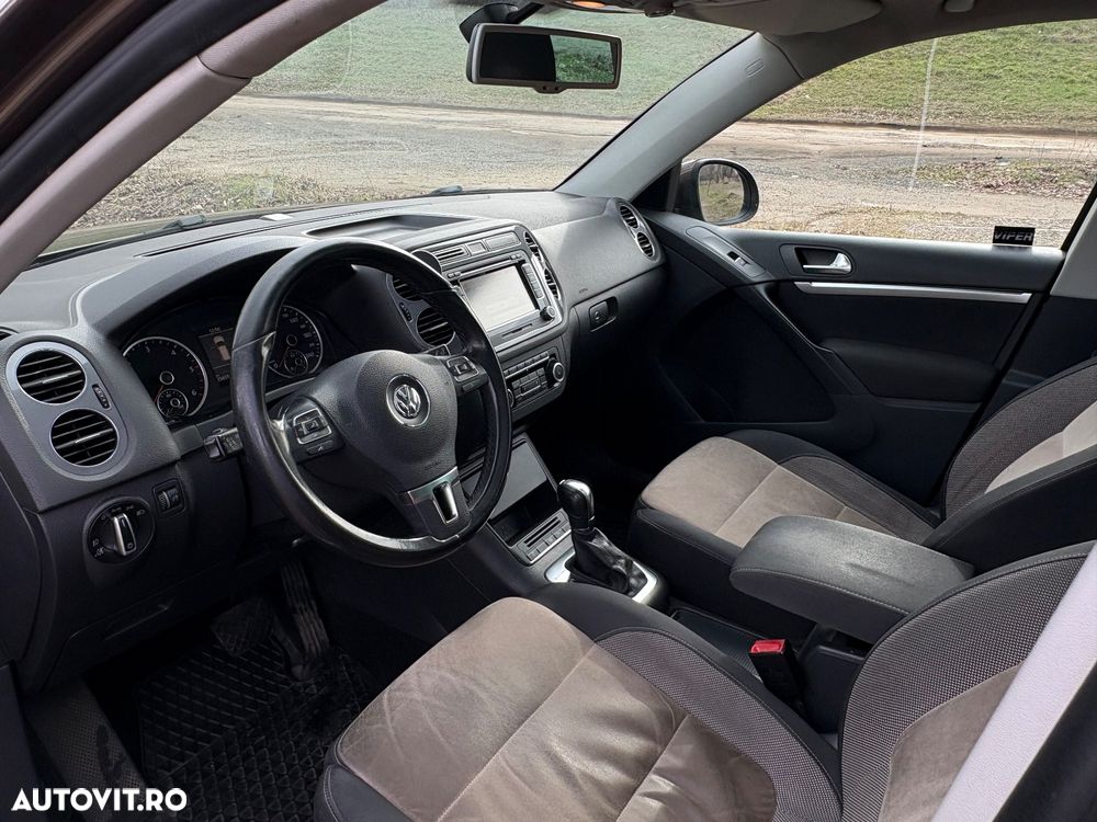 Volkswagen Tiguan 2.0 TDI 4Motion DSG Sport & Style - 6