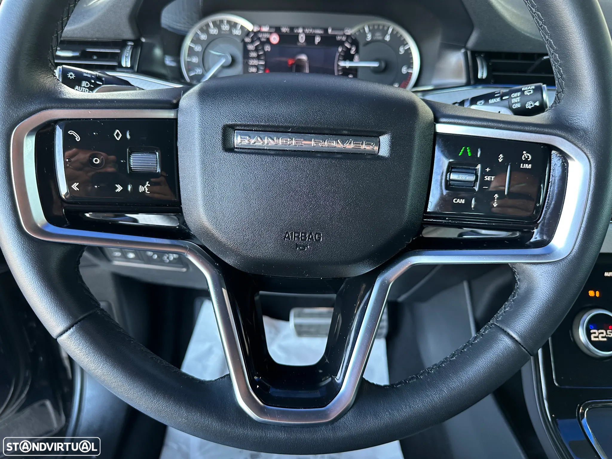 Land Rover Range Rover Evoque 1.5 P300e AWD R-Dynamic S Auto - 26