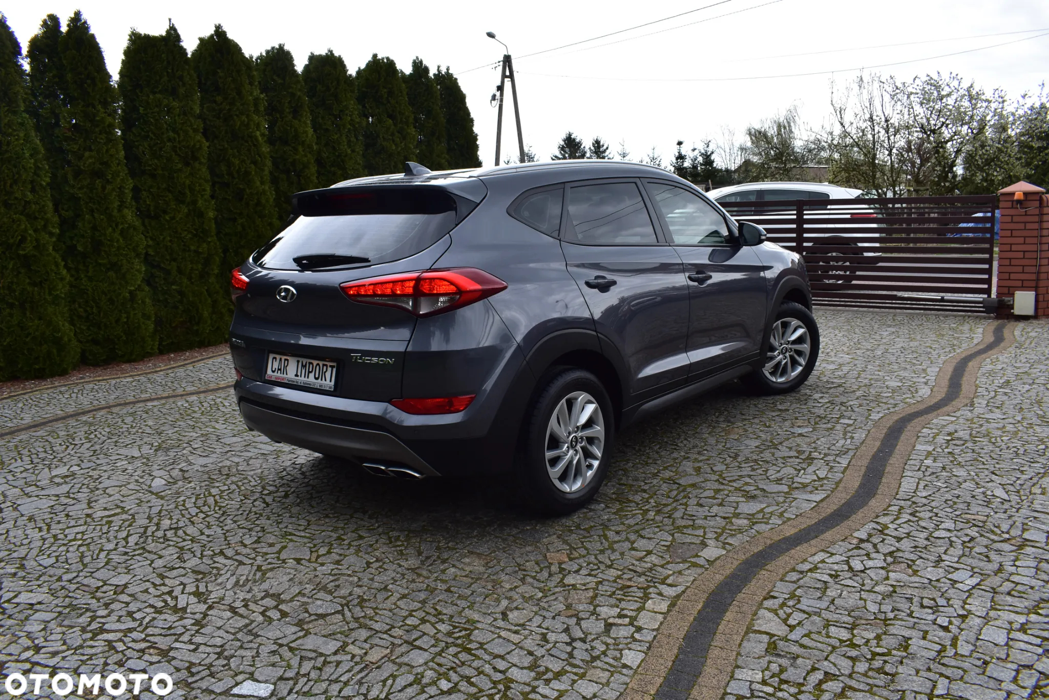 Hyundai Tucson 2.0 CRDI BlueDrive Comfort 2WD - 24