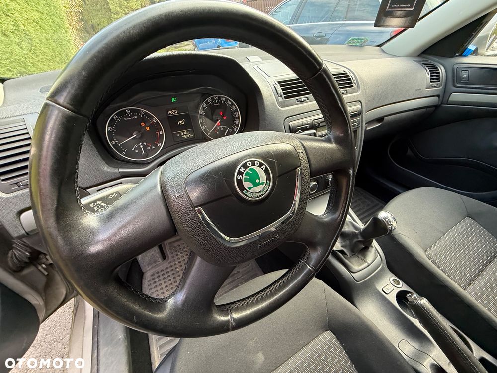 Skoda Octavia 1.4 TSI Ambiente - 8