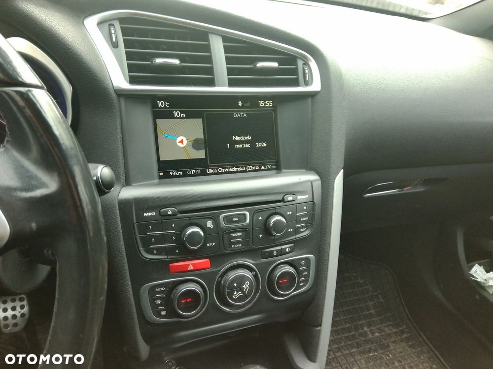 Citroën DS4 e-HDi 115 Urban Show - 14