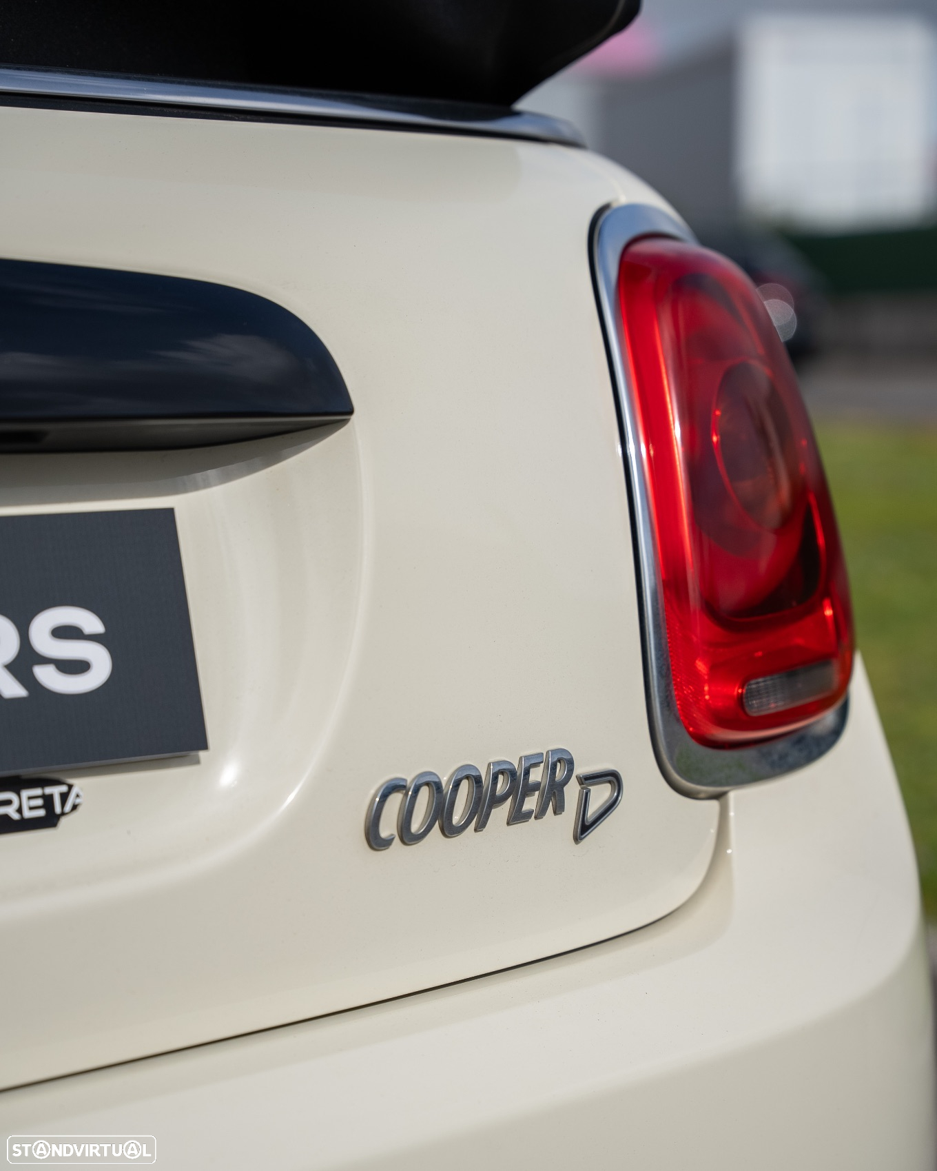 MINI Cabrio Cooper D - 13