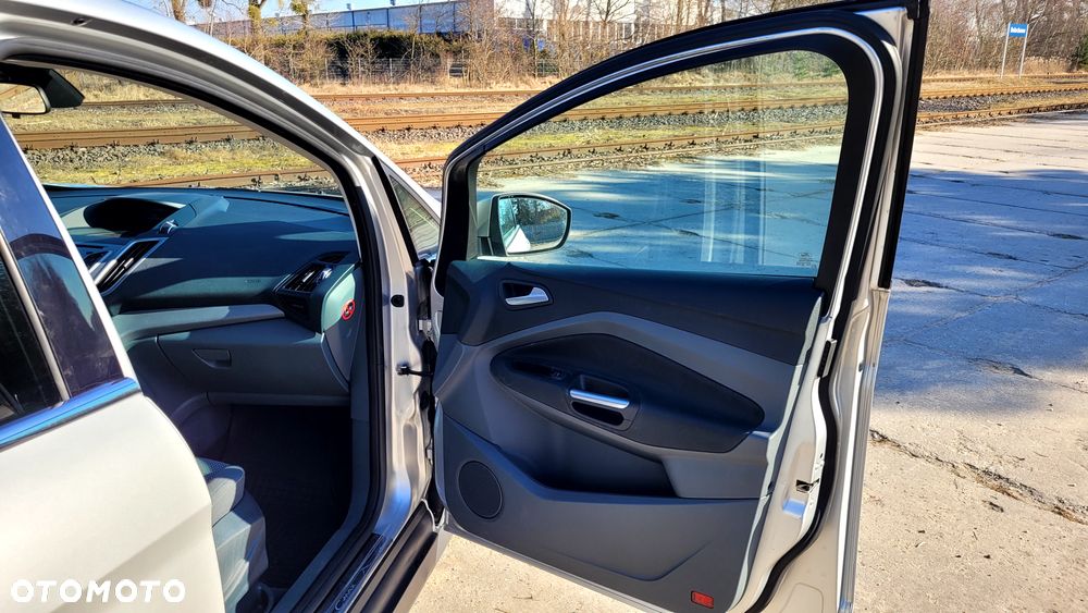 Ford C-MAX - 12