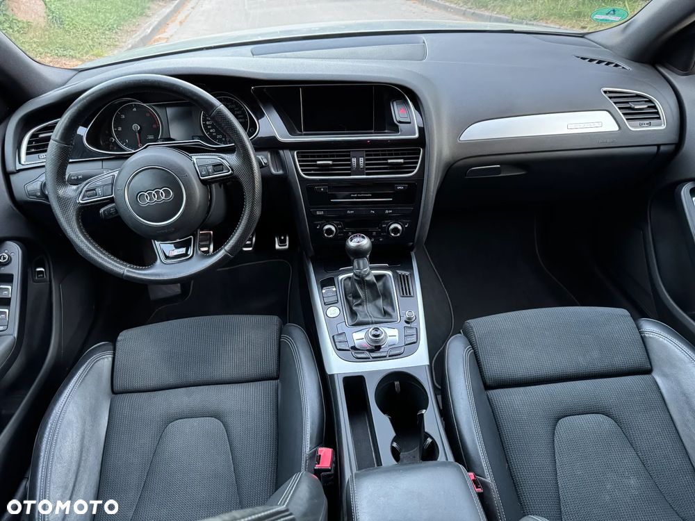 Audi A4 Avant 2.0 TDI DPF quattro S line Sportpaket - 15