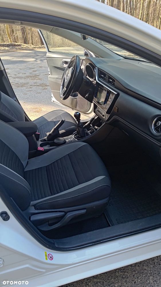 Toyota Auris 1.6 D-4D Comfort - 6