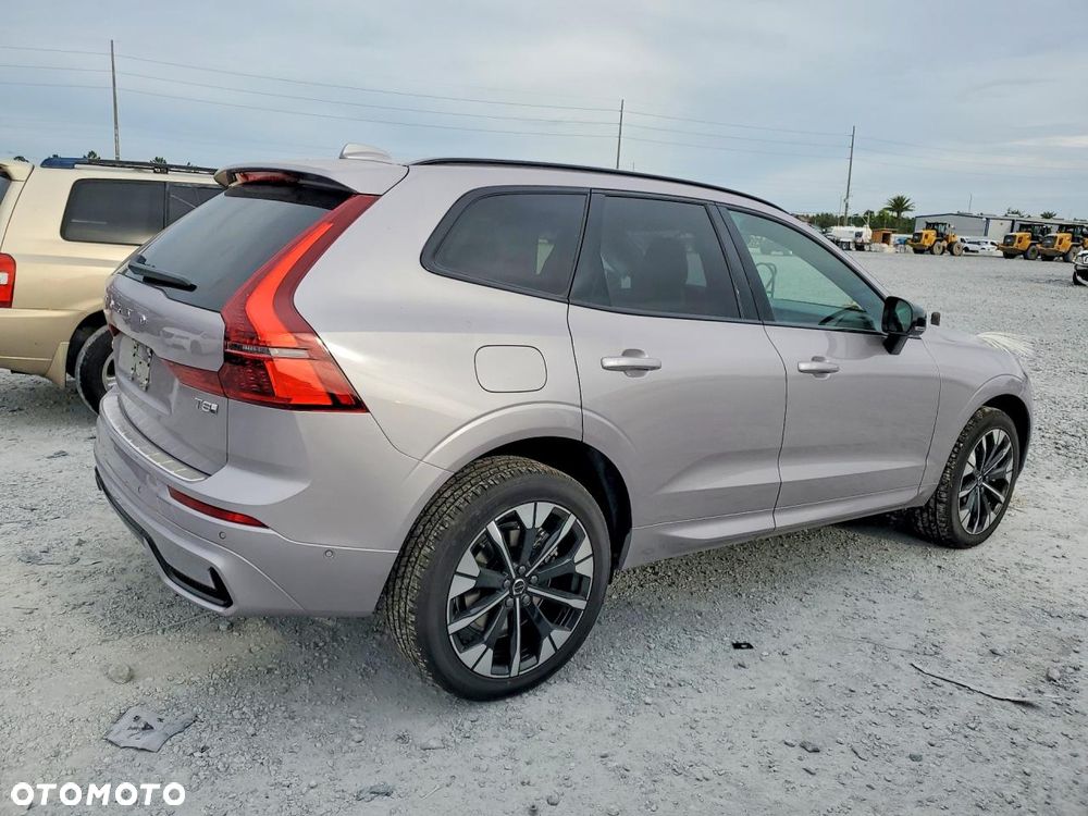 Volvo XC 60 T8 AWD Recharge Geartronic Inscription - 3