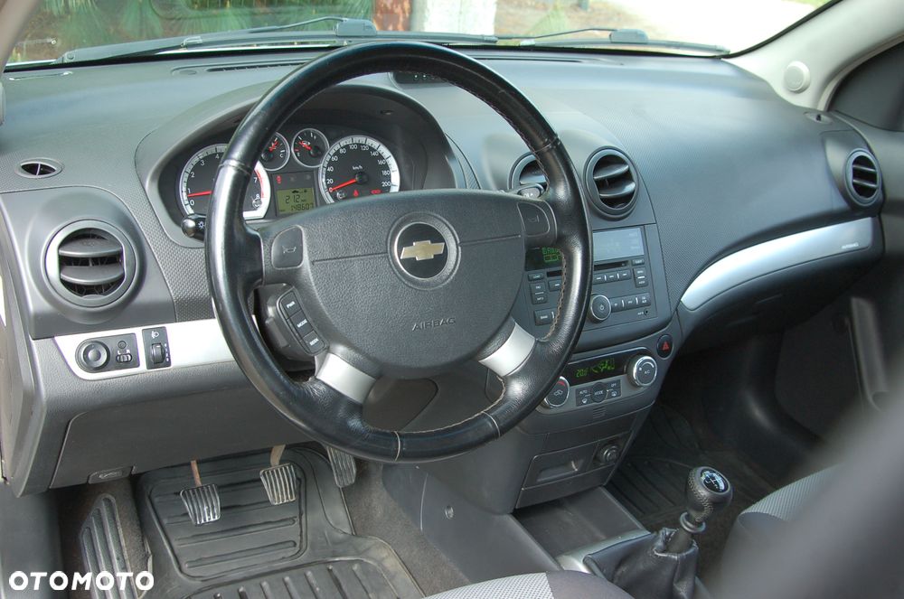 Chevrolet Aveo 1.4 16V LT - 13