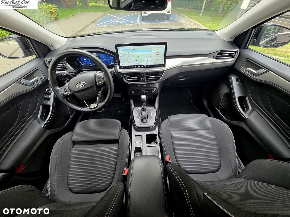Ford Focus SW 1.0 EcoBoost Hybrid TITANIUM X - 12