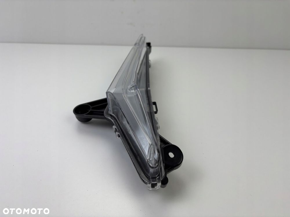 Lampa LED lewy przód Can-Am Maverick R 2024- Oryginał - 7