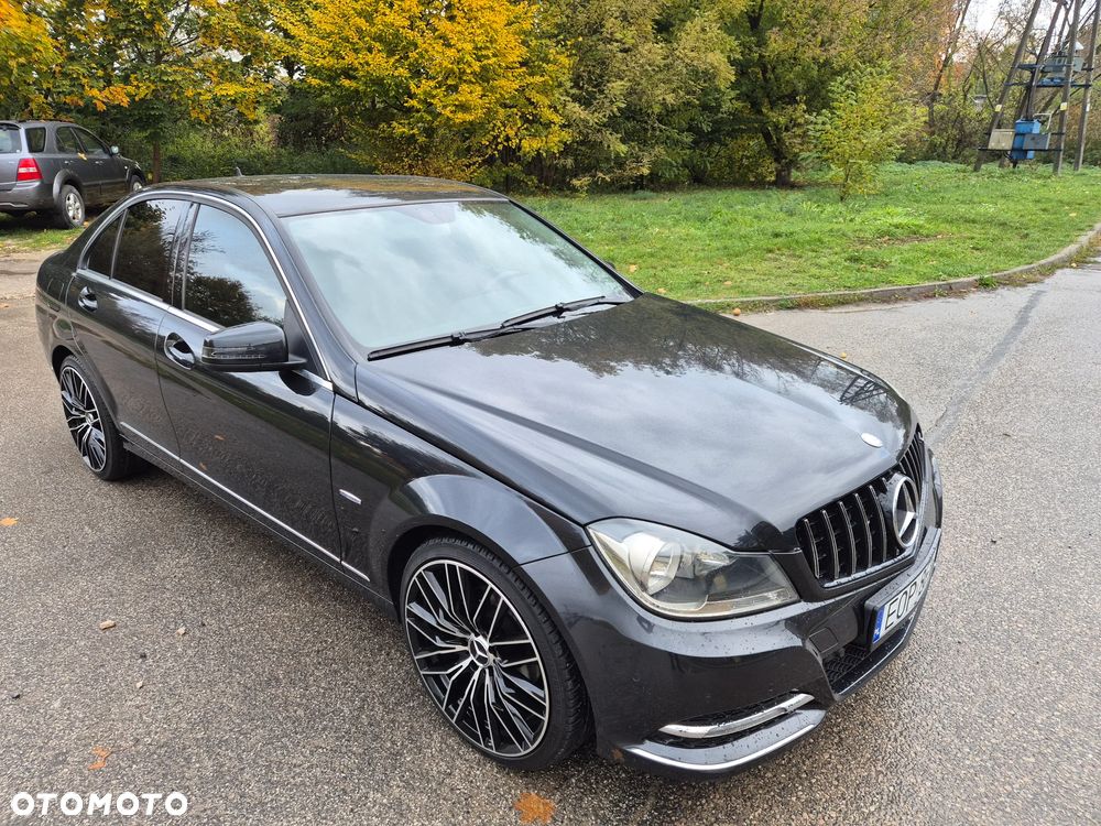 Mercedes-Benz Klasa C 180 BlueEFFICIENCY Avantgarde - 4