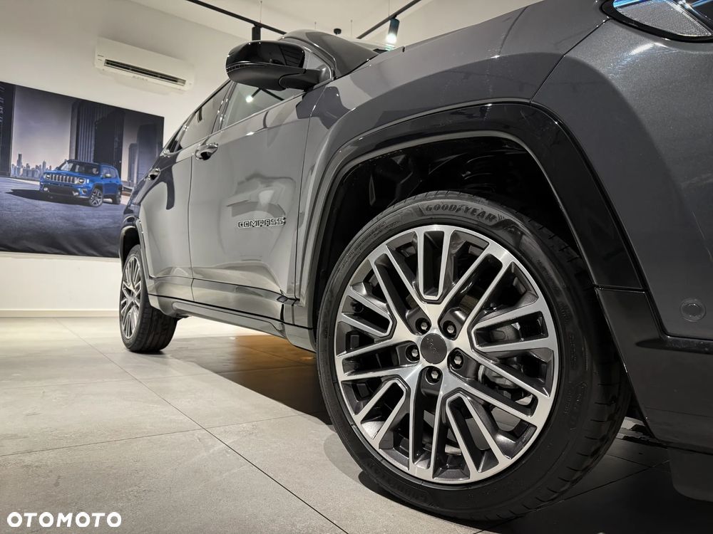 Jeep Compass 1.5 T4 mHEV Summit FWD S&S DCT - 11