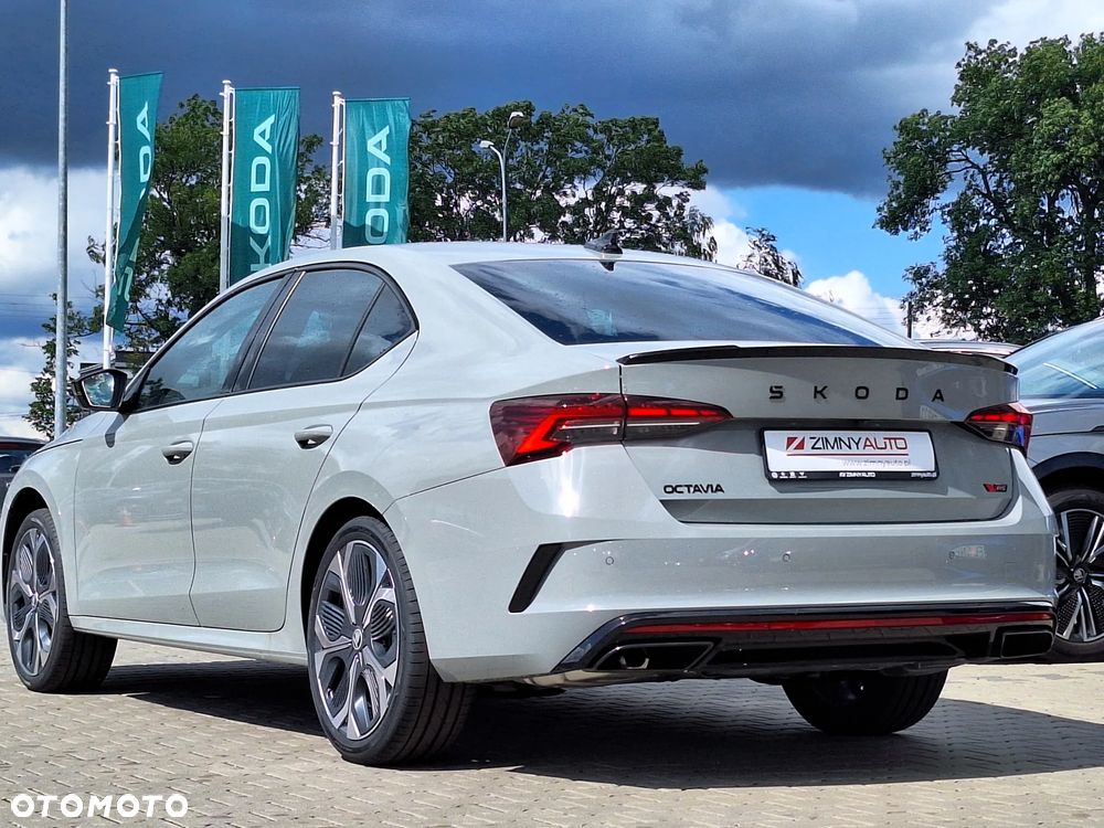 Skoda Octavia 2.0 TSI RS DSG - 6