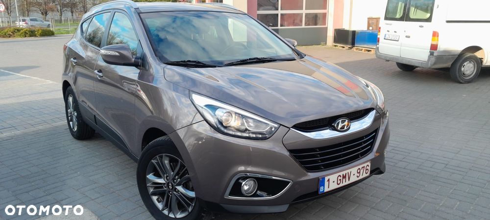 Hyundai ix35 1.7 CRDi 2WD blue Finale Gold - 19
