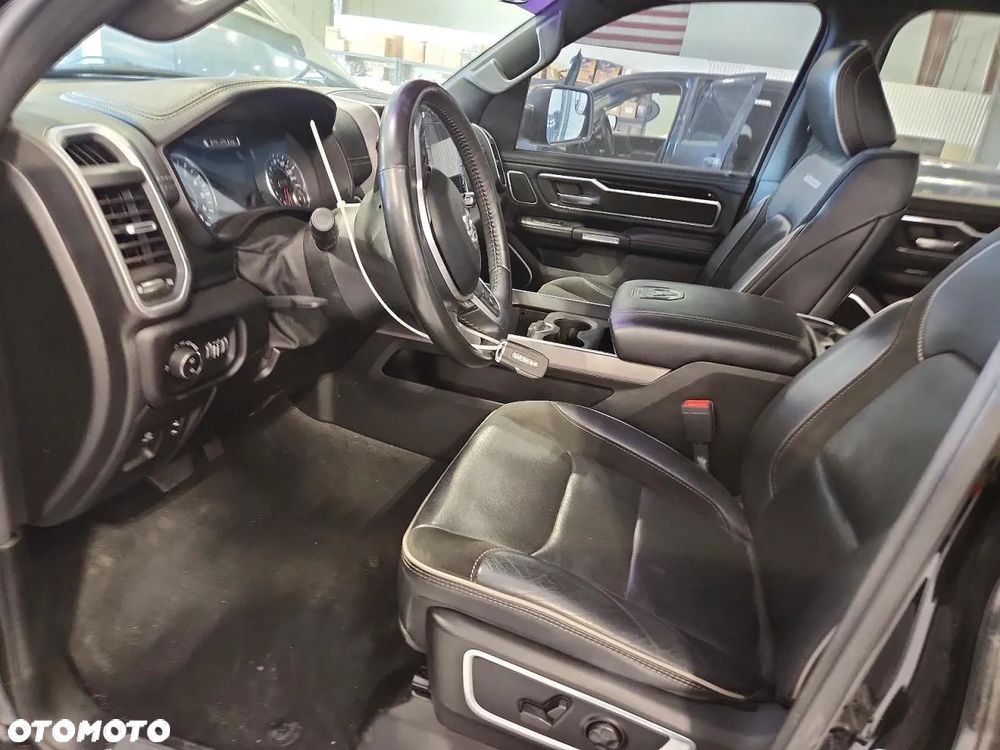 RAM 1500 - 9