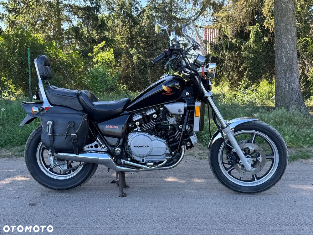 Honda VF - 2