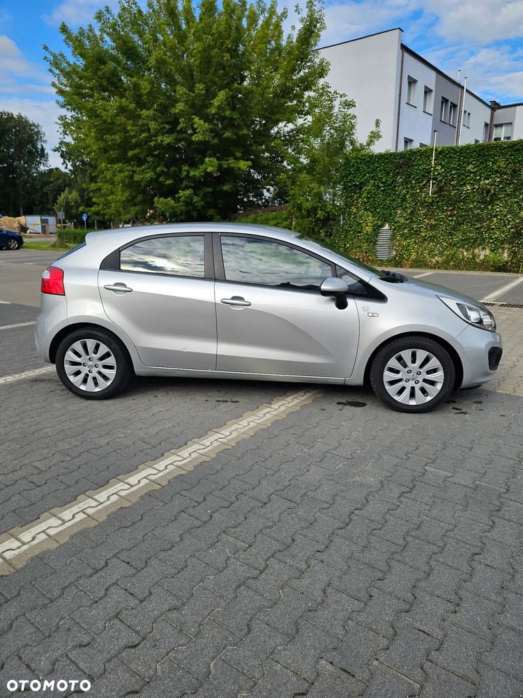 Kia Rio 1.2 Attract - 8