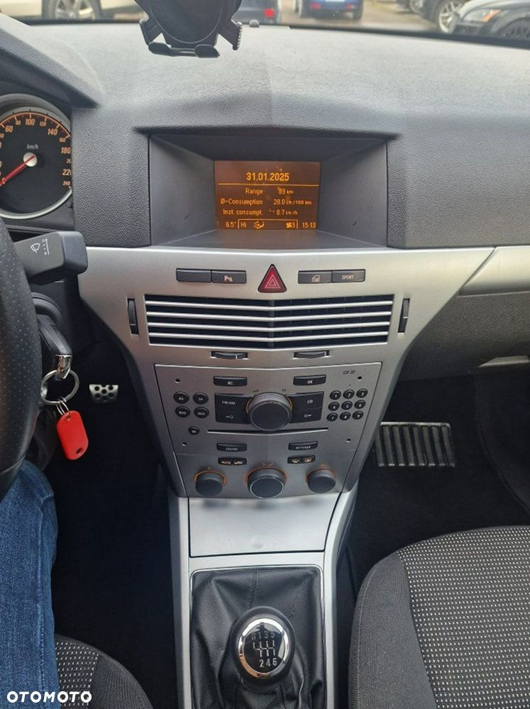 Opel Astra III GTC 1.9 CDTI Sport - 15