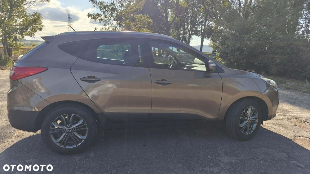 Hyundai ix35 1.6 2WD Fifa World Cup Edition - 6