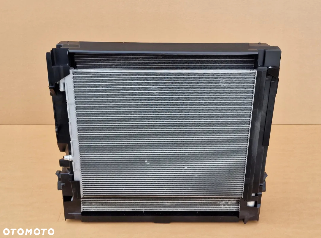 KOMPLET CHŁODNIC BMW X5 X5M E70 F15 F85 X6 X6M E71 F16 F86 - 8
