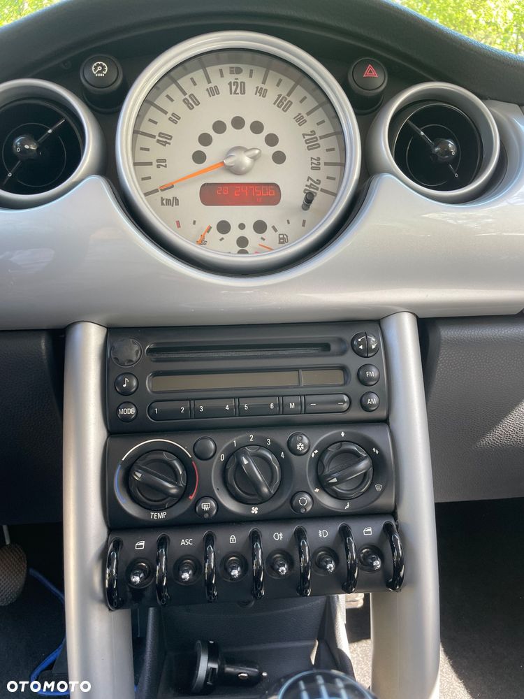 MINI Cooper Standard - 22