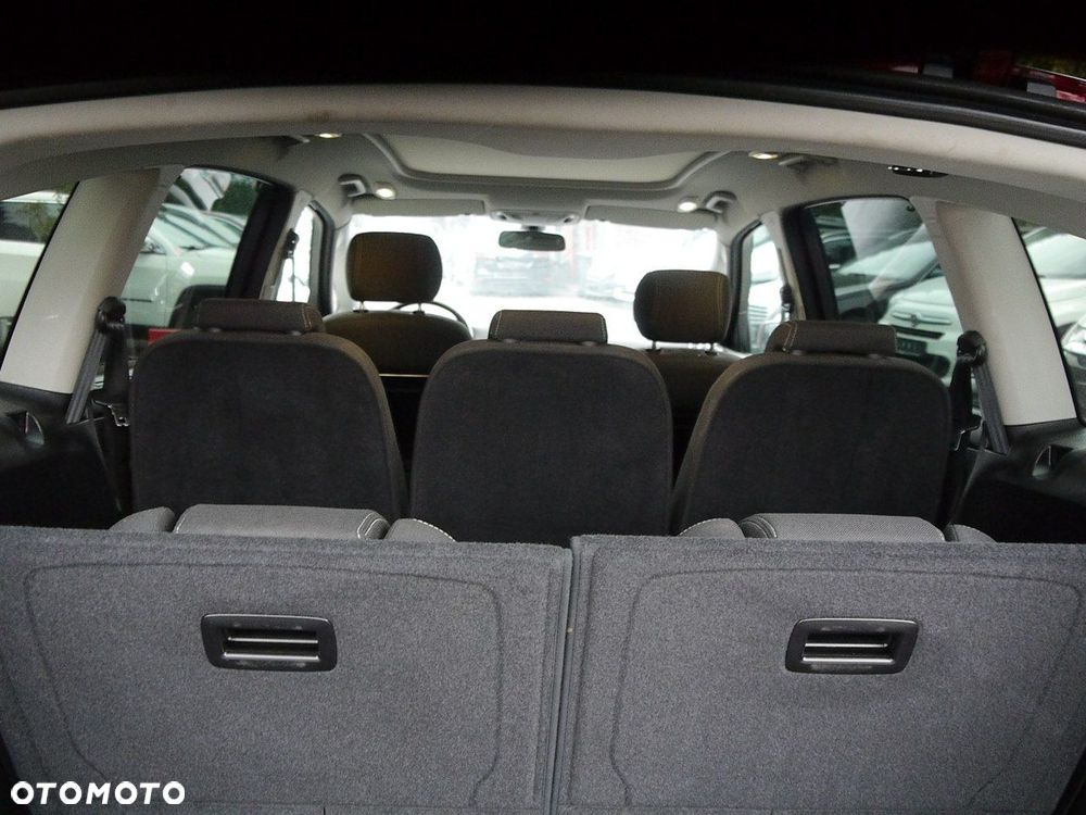 Ford S-Max 2.0 TDCi Trend - 31