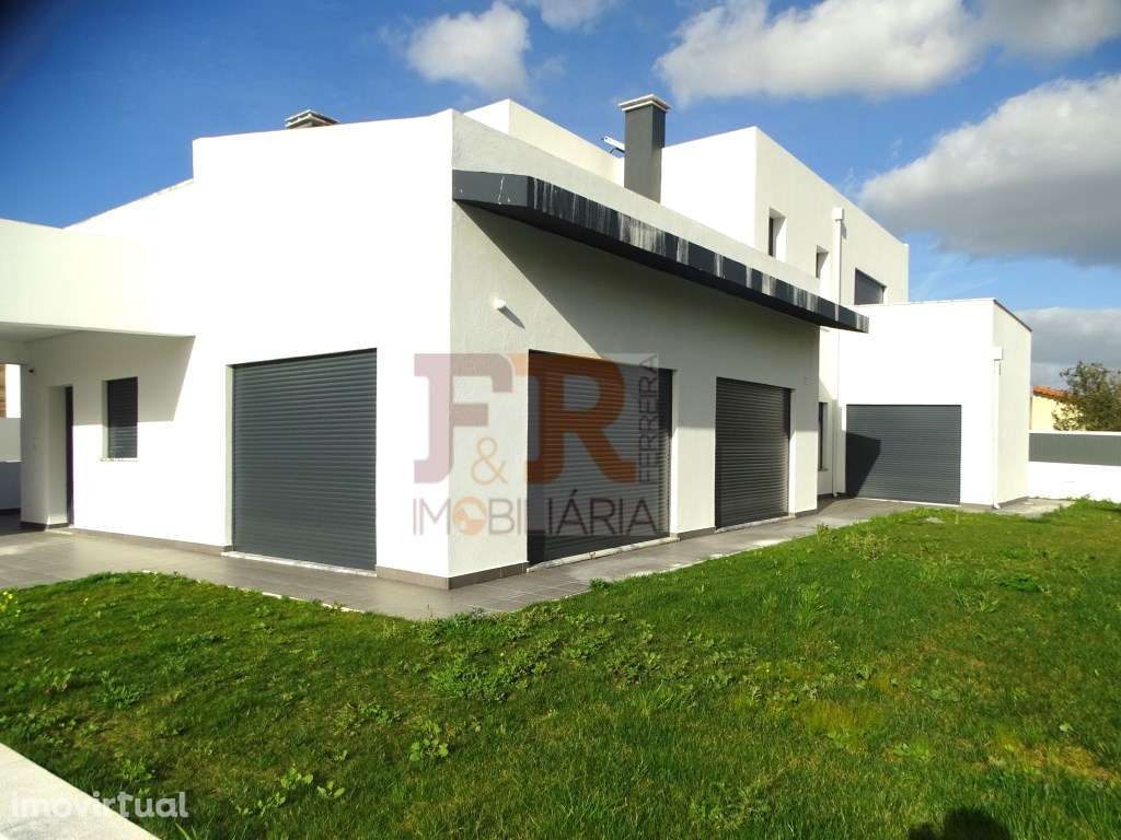 Moradia 'PRONTA' T5 com Garagem e Piscina. AZEITÃO - Grande imagem: 5/54