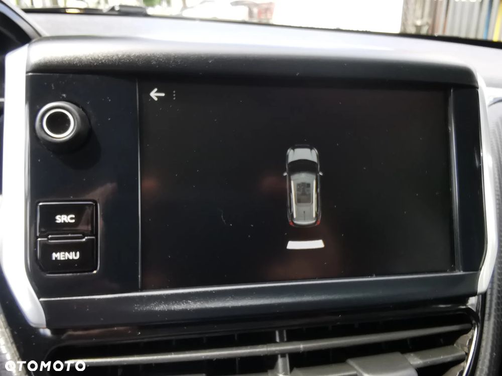 Peugeot 2008 1.2 Pure Tech Style EU6 - 18