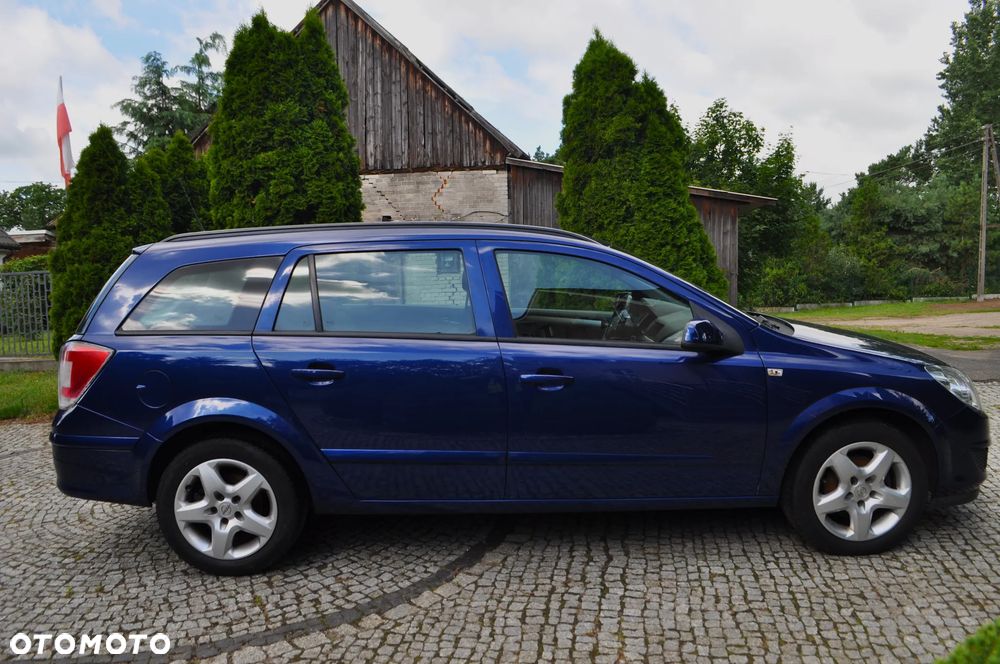 Opel Astra 1.4 NJoy - 4