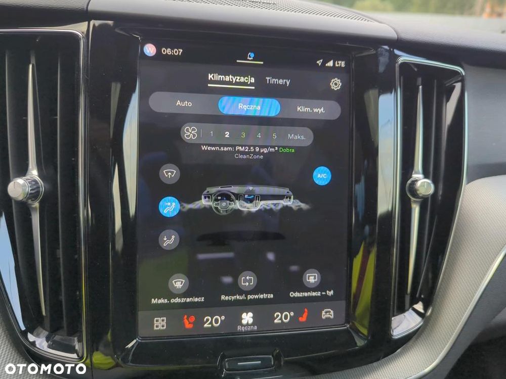 Volvo XC 60 T6 Plug-In Hybrid AWD Ultra Dark - 13