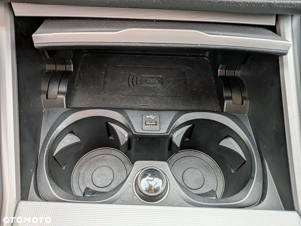 BMW Seria 3 318d - 28