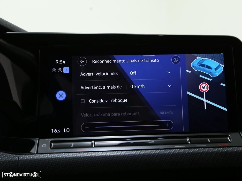 VW Golf Variant 2.0 TDi R-Line DSG - 32