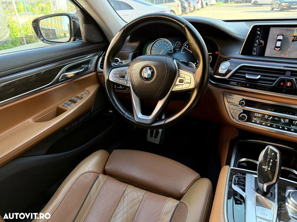 BMW Seria 7 740d xDrive - 13