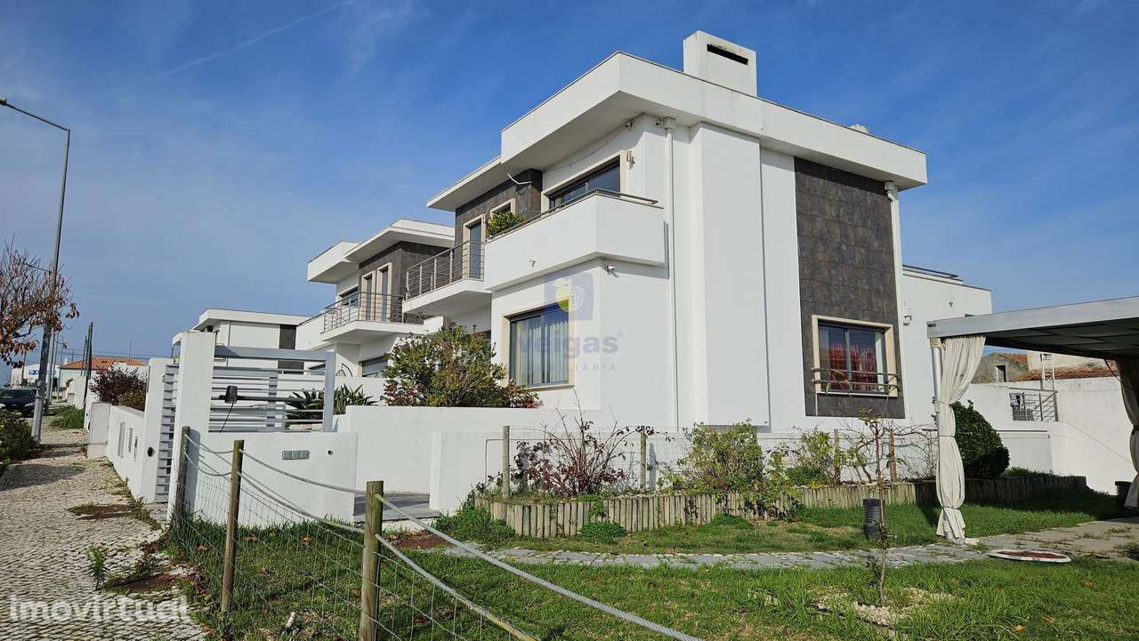 Moradia T4 a 5 minutos do Centro de Caldas da Rainha - Grande imagem: 4/34