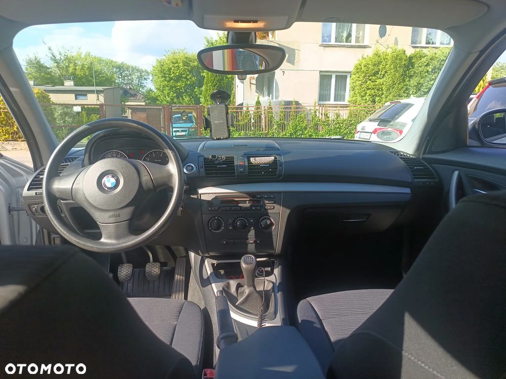 BMW Seria 1 116i - 8